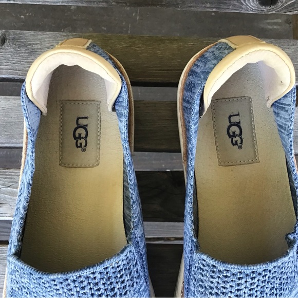 Ugg Women’s slip on Sammy knit shoe EUC. Sz. 9 - Picture 6 of 7